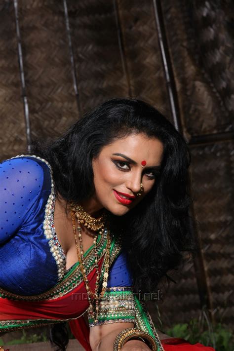 Swetha menon rathinirvedam song kannoram. Picture 602357 | Actress Swetha Menon New Hot Photos in ...