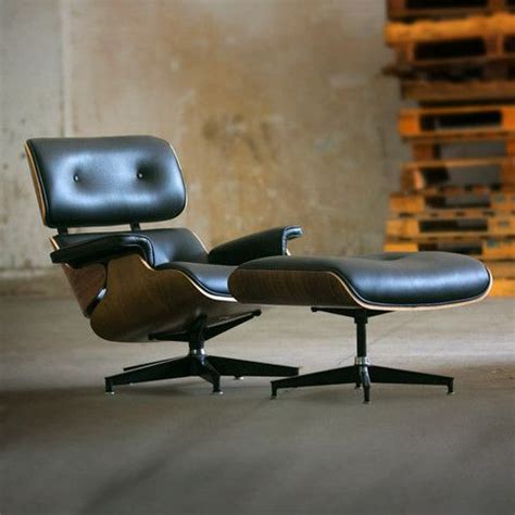 To commemorate thonet's 200th anniversary, the mak is presenting a major exhibition on modern furniture, in which the signature bentwood furniture of the world famous company is placed in the context of contemporary technological. Library Lounge Chair | Lounge chair, Eames lounge chair, Eames
