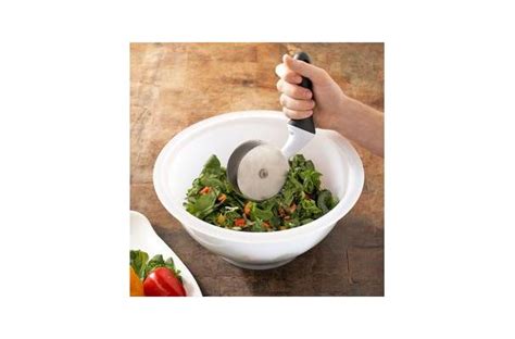 Foodista Recipes Cooking Tips And Food News Tool Salad Chopper