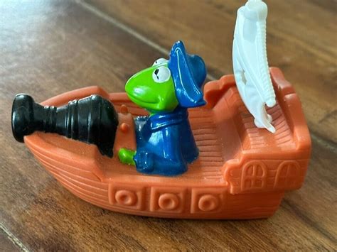 1995 Kermit The Pirate Bath Toy Muppets Frog Of Course