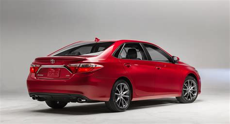 2015 camry specs (horsepower, torque, engine size, wheelbase), mpg and pricing by trim level. 2015 Toyota Camry Priced from $22,970* in the US | Carscoops