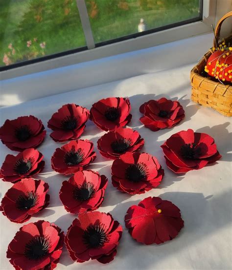 Remembrance Day Poppy Pins With Cricut Remembrance Day Poppy Poppy