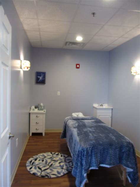 bedford mass what s new in retail body temple massage opens on great road