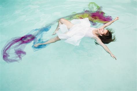 Underwater Dance Photographer California Ellasophie Damby012 1 The