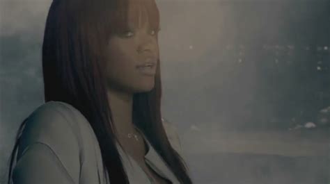 Fly Featuring Rihanna Music Video Nicki Minaj Image 24904303
