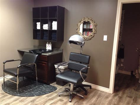 Salon Setup Along Solid Wall Shampoowaxing With Station To The Right