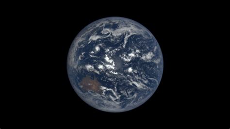 Nasa Site Features Dscovrs High Resolution Images Of The