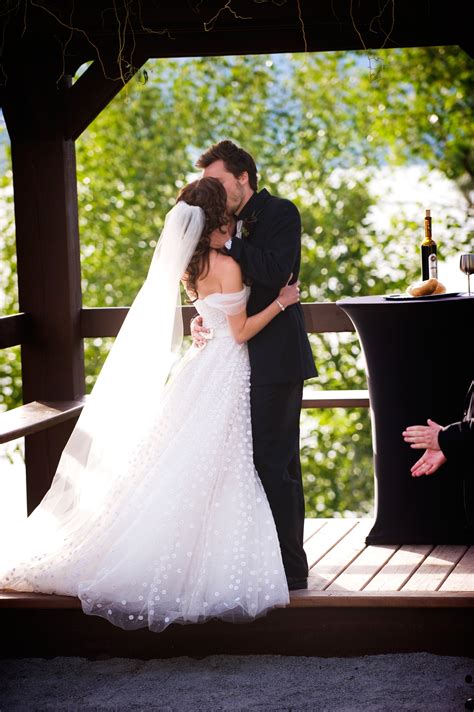 Kiss The Bride You Wont Believe This Is A Backyard Wedding — But It