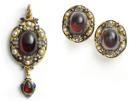 Antique Victorian Holbeinesque Enamel Diamond Gold Suite — Jewellery