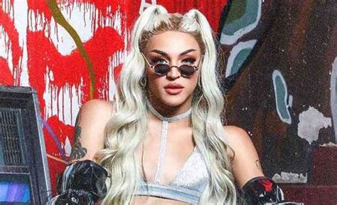 Pabllo Vittar Disputa Título De Mulher Mais Sexy Do Ano