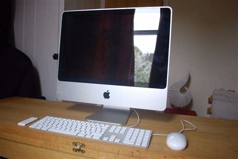 Apple Imac 20 Inch Mid 2007 Excellent Condition Includes Clean