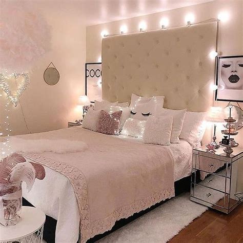 10 Romantic Bedroom Ideas For Couples In Love Archlux Pink Bedroom Design Bedroom Decor
