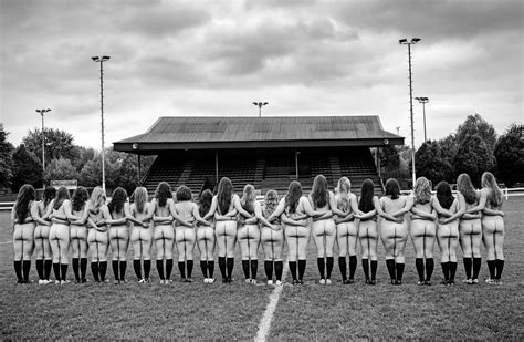 El Equipo Femenino De Rugby De Oxford Se Desnuda En Un Calendario