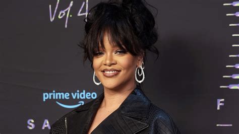 Un Documentaire Sur La Vie De Rihanna Serait Sur Le Point Dêtre