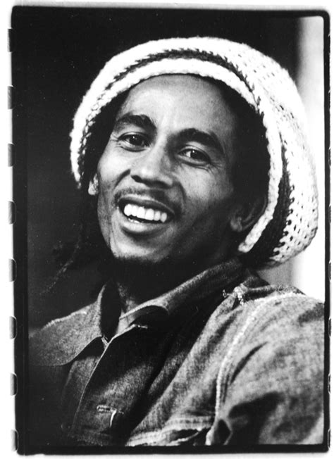 Bob Marley by Michael Putland, 1975 | Bob marley lyrics, Bob marley ...