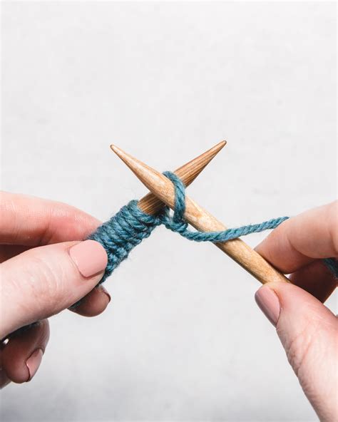 How To Knit The Purl Stitch P For Beginners Hong Thai Hight Shool