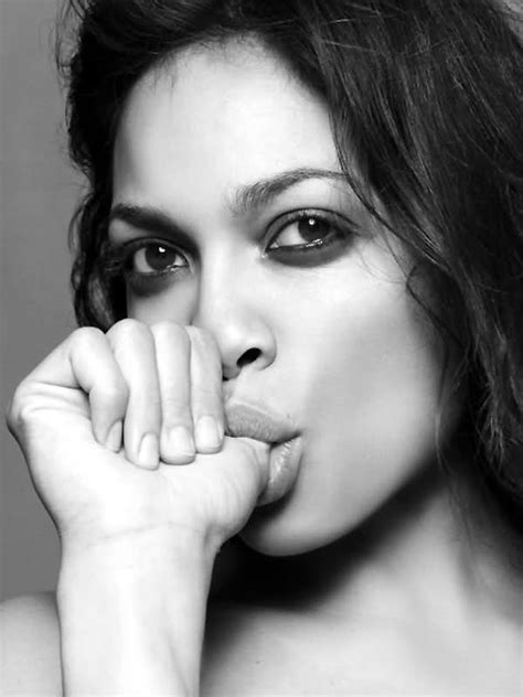 Rosario Dawson Wallpapers Images Photos Pictures Backgrounds