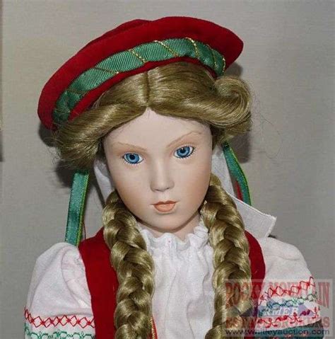 1993 Vasilia The Beautiful Porcelain Russian Fairy Tale Doll Artist