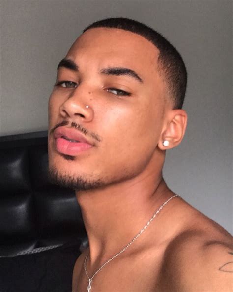 Larson On Instagram 🧳 Light Skin Boys Light Skin Men Cute