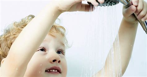 Kabina Prysznicowa Jak Wykąpać Małe Dziecko Dziecko