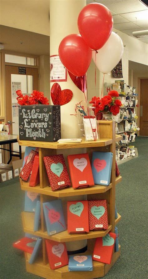 17 Times Libraries Had The Best Valentines Day Displays Ever School