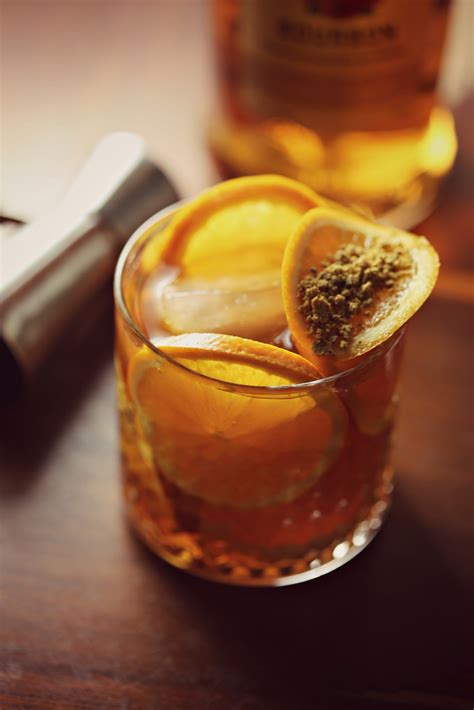 내 소중한 사람에게 (my precious person)korean. Honey Smash Bourbon Cocktail - Sweet Life
