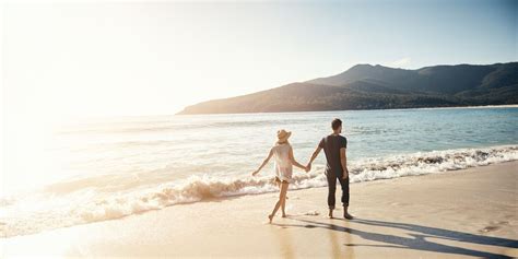 7 Ways To Make Sure Your First Couples Holiday Goes Smoothly