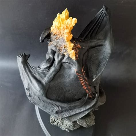 Lord Of The Rings Balrog Flame Of Udun Resin Statue Weta The Toy Vault Eu