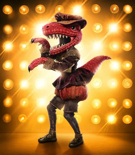 عرضت قناة mbc الحلقة الأخيرة من الموسم الأول من البرنامج العالمي بنسخته العربية the masked singer إنت مين، حيث تنافس فيها كوبرا، شيتا، والذئب. The Masked Singer Is Back—Here Are the 8 Singers Unmasked ...