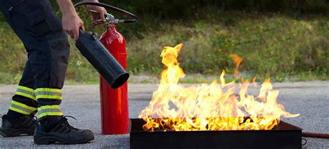 Cara Menggunakan APAR Alat Pemadam Api Ringan FIREFIX
