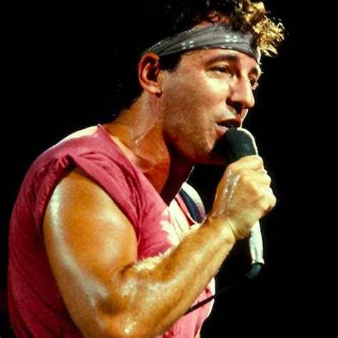An inaugural special, featuring songs by bruce, leonard. Bruce Springsteen compie 70 anni. Happy birthday, Boss!
