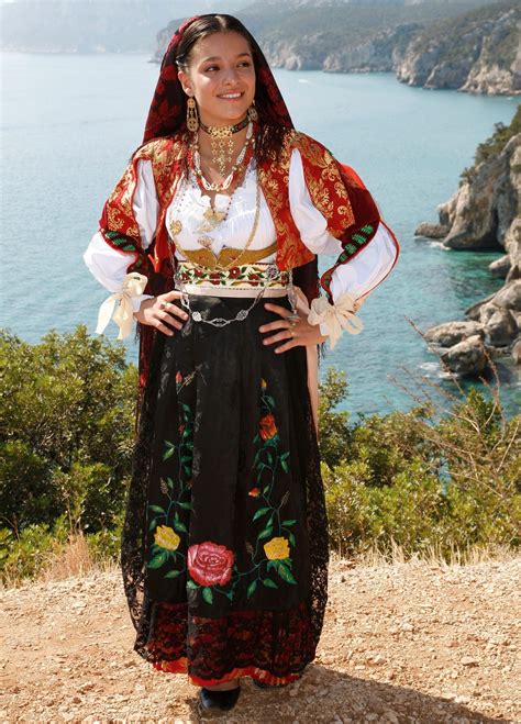 Dorgali Traditional Folk Costume From Sardegna Italy Traditional Dresses Traditional Dresses