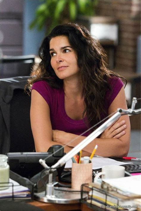 Detective Rizzoli Angie Harmon Rizzoli Female Detective