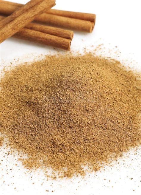Cinnamon Bark And Powder Cinnamomum Zeylanicum Against White