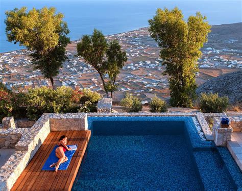 11 Airbnbs In Santorini With Epic Sea Views And Pools Kotrips