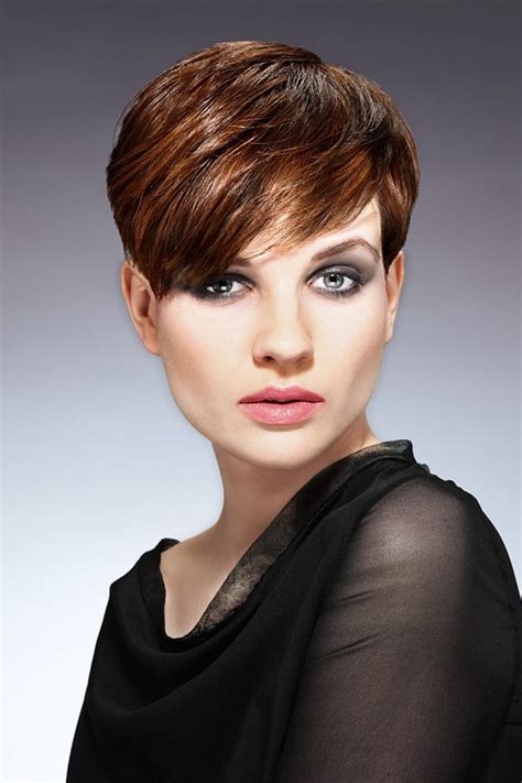 Verschiedene schattierungen von lila haarfarben. Haarfarben-Trends F/S 2013: Rote Haare | Bild 5 von 20 ...