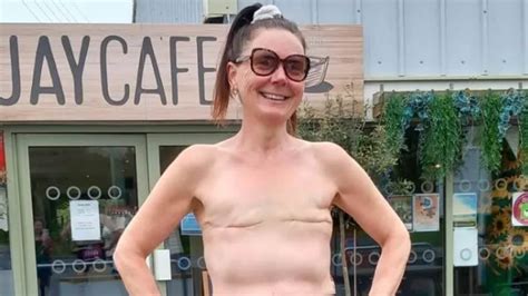 Breast Cancer Survivor Who Had A Double Mastectomy Now Runs Topless To Show She S Proud Of Her