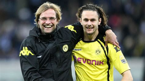 Borussia Dortmund Bid Fond Farewell To Club Legend Neven Subotic Bundesliga