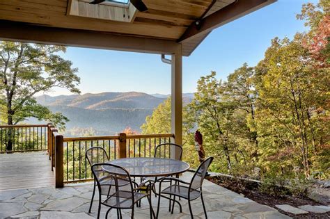 This Breezy Bright Cabin In The Blue Ridge Mountains Captures Majestic