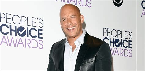 pic vin diesel s dad bod actor goes shirtless shows o