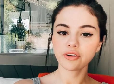 Does Selena Gomez Use A Vitamin Drip To Help With Her Lupus