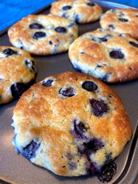 keto blueberry muffins with almond flour melanie cooks