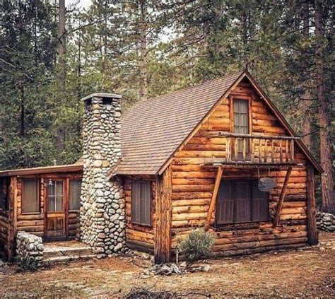 Home And Homes Away From Home Log Cabin Living Small Log Cabin Log
