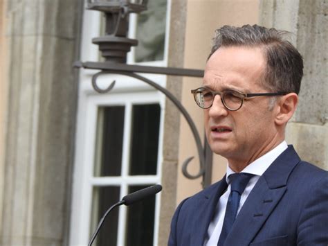 Regimekritiker roman protasewitsch soll nach seiner festnahme in minsk in einem krankenhaus liegen. Freilassung von Roman Protasewitsch gefordert. | TP ...