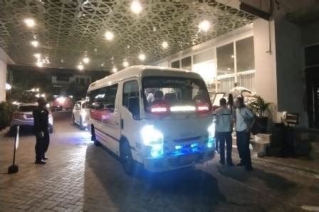 Gambar tentang Sewa Mobil DropOff Yogyakarta ke Stasiun Bandara dan 