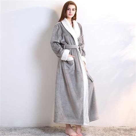 Double Deck Women 2018 Winter New Extra Long Thicken Bath Robe Sexy Flannel Peignoir Robes Soft