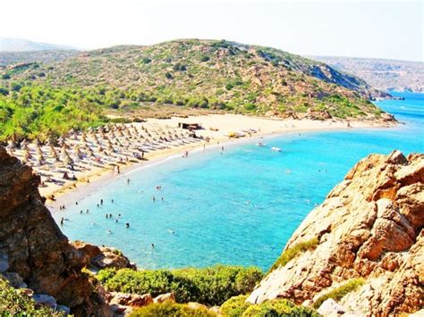10 Greek Beaches That Are Unbelievably Beautiful
