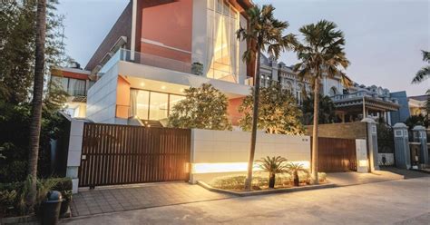 Maybe you would like to learn more about one of these? 10 Ciri Rumah Orang Kaya di Mata Sobat Misqueen Saat Kecil ...