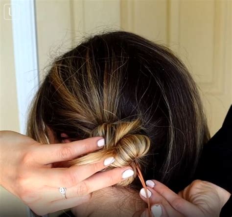 7 Quick And Easy French Pin Hairstyles That Look Effortlessly Chic Upstyle