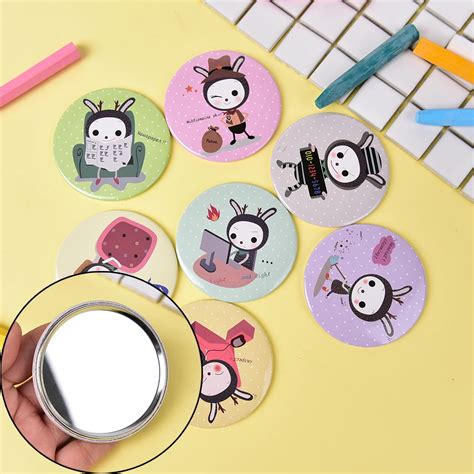 1pcs Color Random Portable Cute Beautiful Mini Pocket Dia 7cm Makeup Mirror Cosmetic Compact